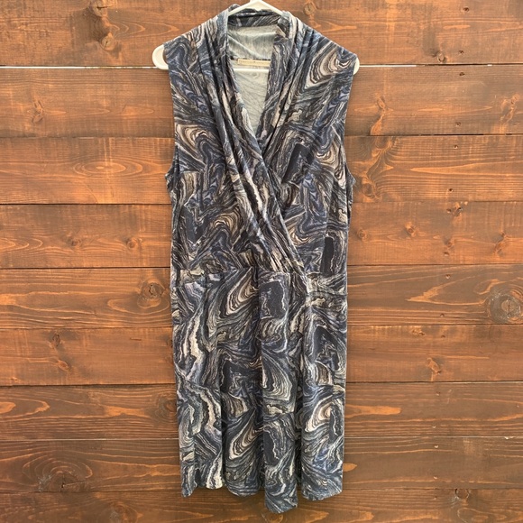 Peruvian Connection Dresses & Skirts - Peruvian Connection V Neck Sleeveless Dress